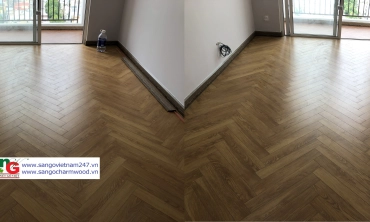 Sàn gỗ xương cá Charm Wood vân sồi & sàn nhựa xương cá Morser hèm khóa 4mm